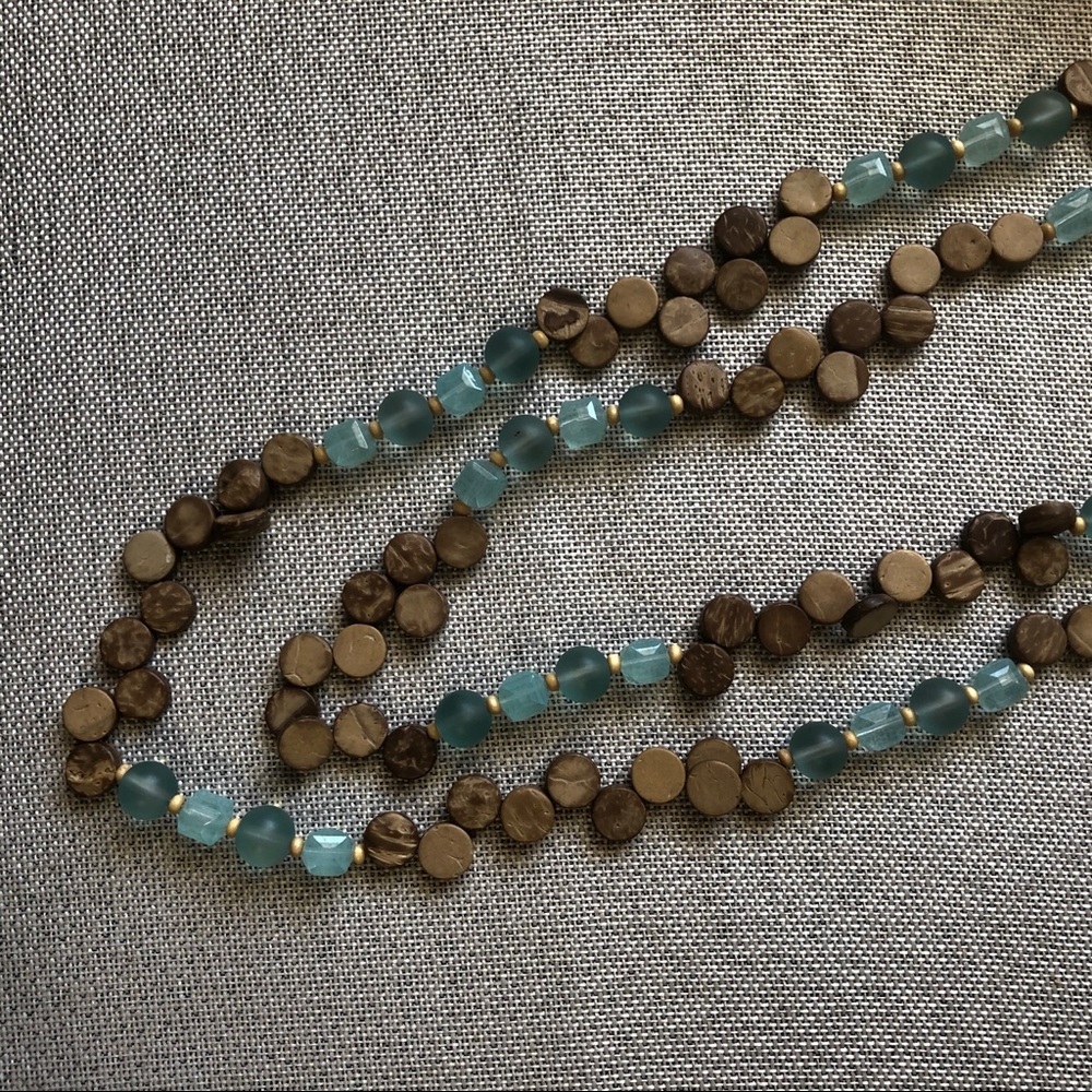 ⚡️Host Pick⚡️Artist Designed Distressed Wood and Bead Necklace - Picture 4 of 4